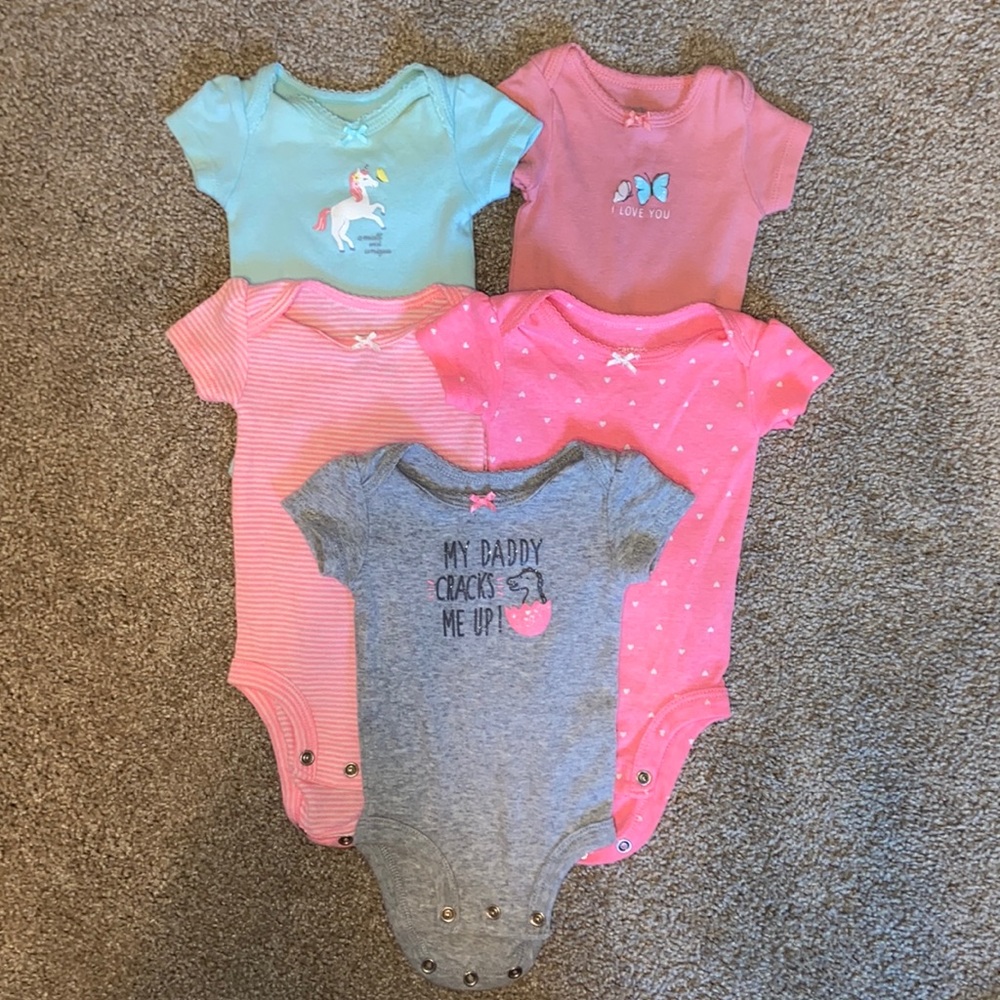 Bundle of (5) NB Carters Baby girl onesies